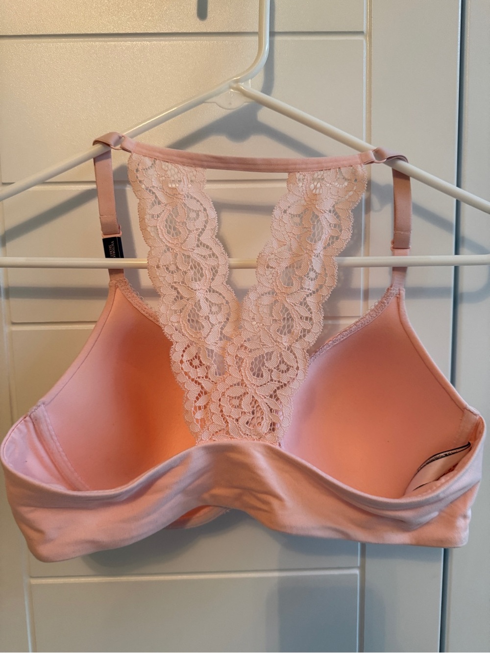Peach Lace-Back front closure T-Shirt Bra 36C
NWT - Picture 7 of 9